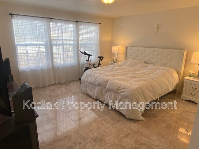 Photo - 5302 W Ted Wy