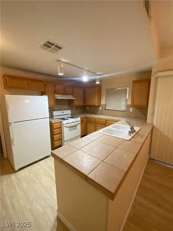 Building Photo - 3825 Juno Beach St Unit 104
