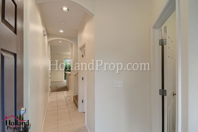 Photo - Lovely 3-Bedroom Home in Orenco Gardens!
