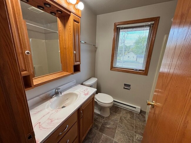 Photo - 3222 Lakeview Dr