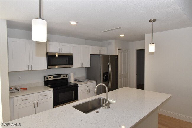 Photo - 4696 April Ave