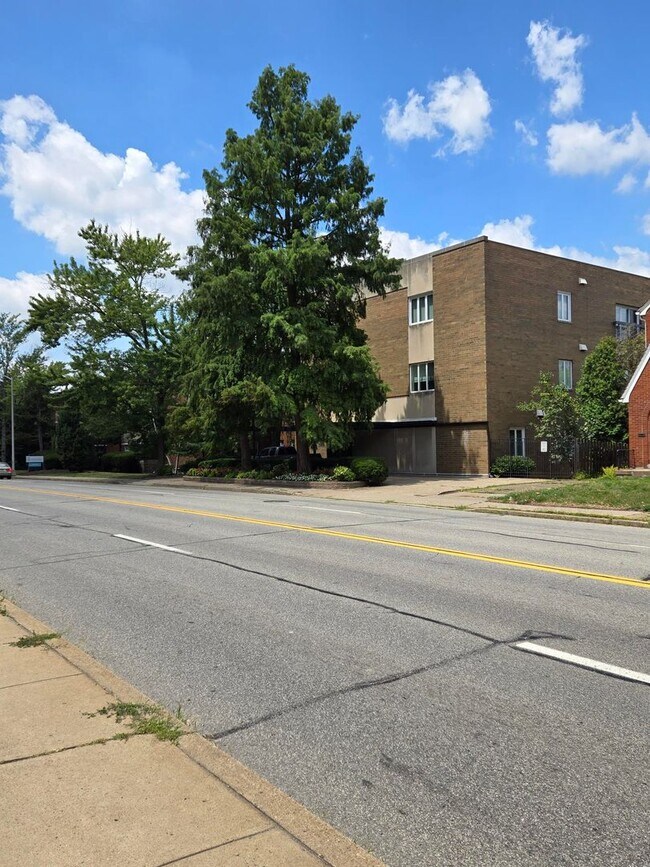 5425 5th Avenue - 5425 5th Avenue Apartment Unit 103