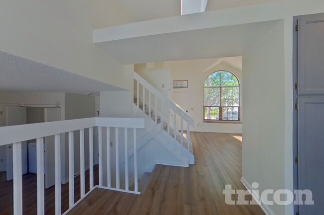 Photo - 6570 Stonehedge Dr