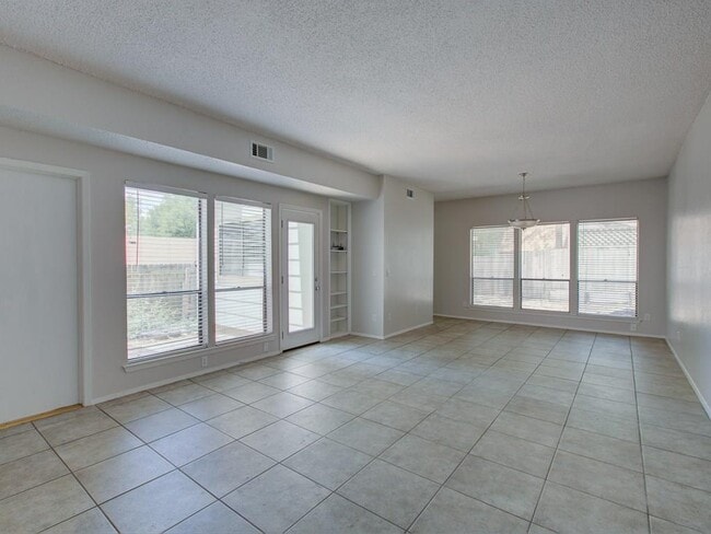 Photo - 8402 Tallwood Dr