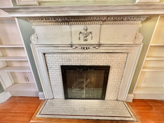 Photo - JUST RENOVATED - Astonishing Adams Morgan ...