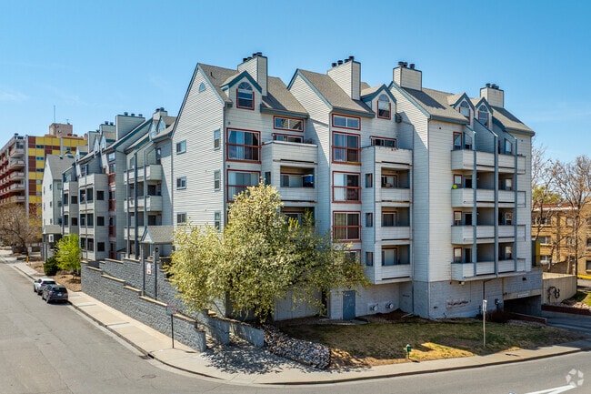 Albion Court Apartments