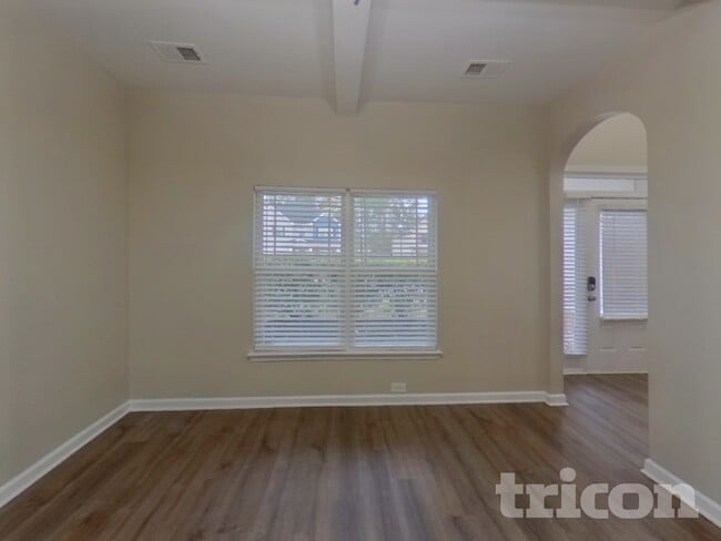 Photo - 2752 Huntcliff Dr