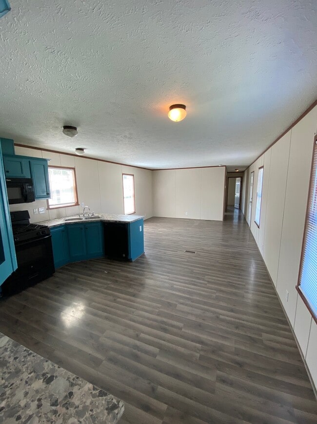 Photo - 4253 Deems St