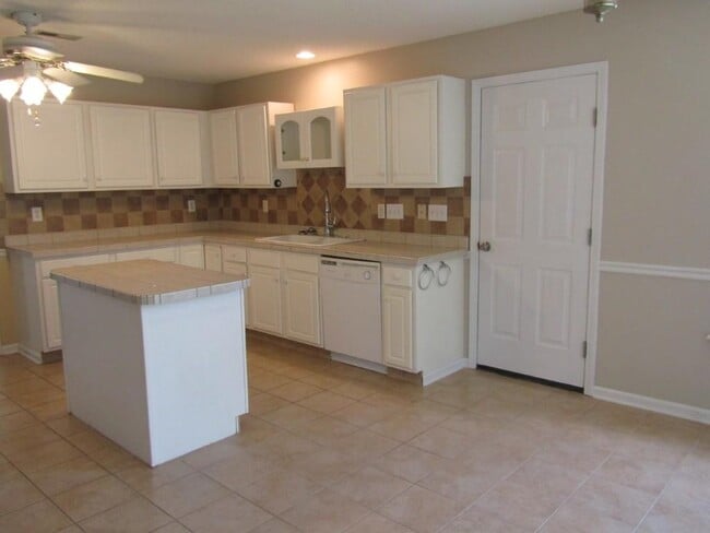 Photo - 2208 Seaford Dr
