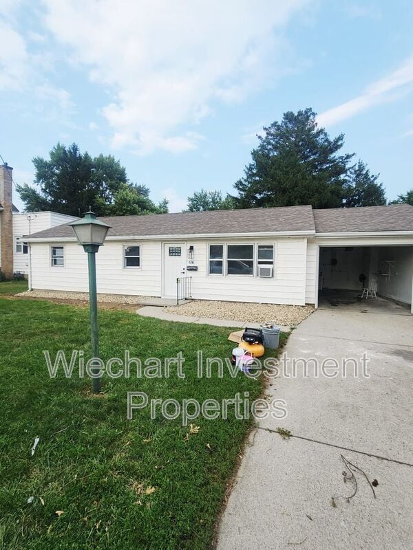 Building Photo - 616 S Clay St