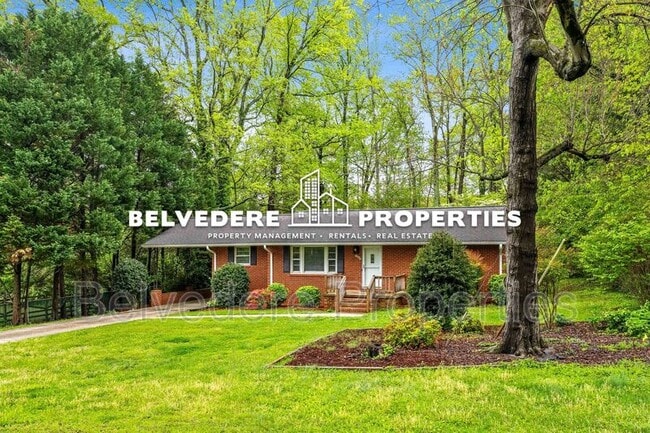 Photo - 2203 Oak Hill Dr