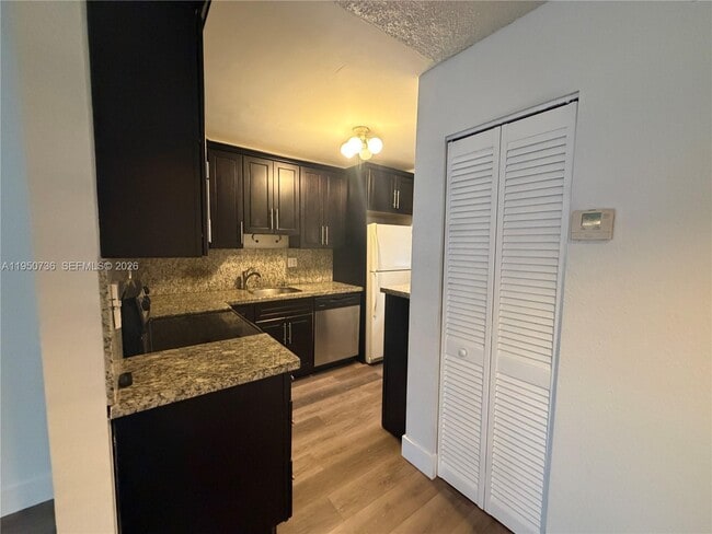 Photo - 300 Gardens Dr Unit 104