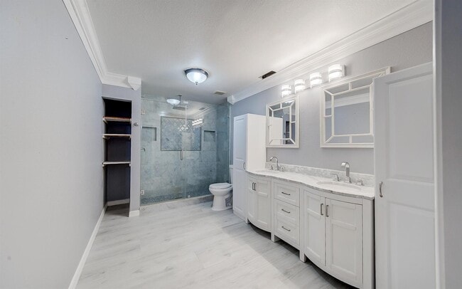 Photo - 3905 Billingsley St