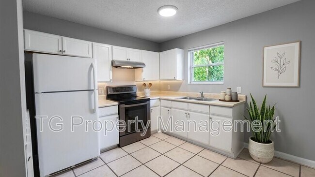 5144 Westchase Ct