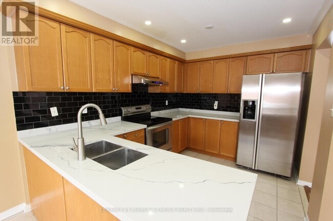 Photo - 14 Thornbush Blvd