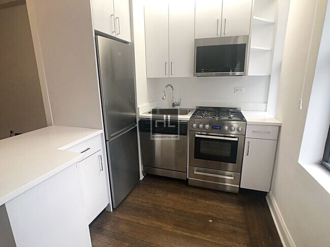Building Photo - EAST 46 STREET Rental