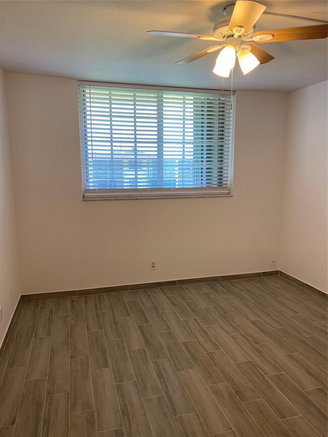 Photo - 4502 N Federal Hwy Unit 327C