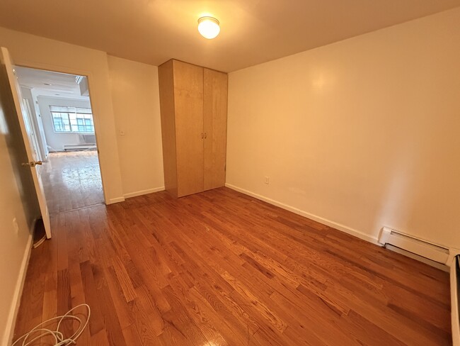 Photo - 600 Thwaites Pl Unit 2