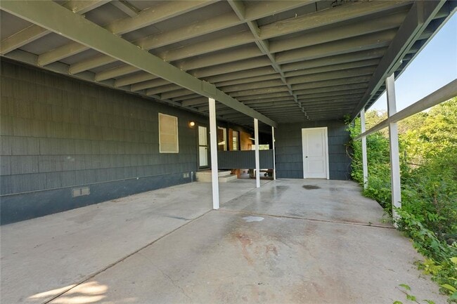 Photo - 402 Philco Dr