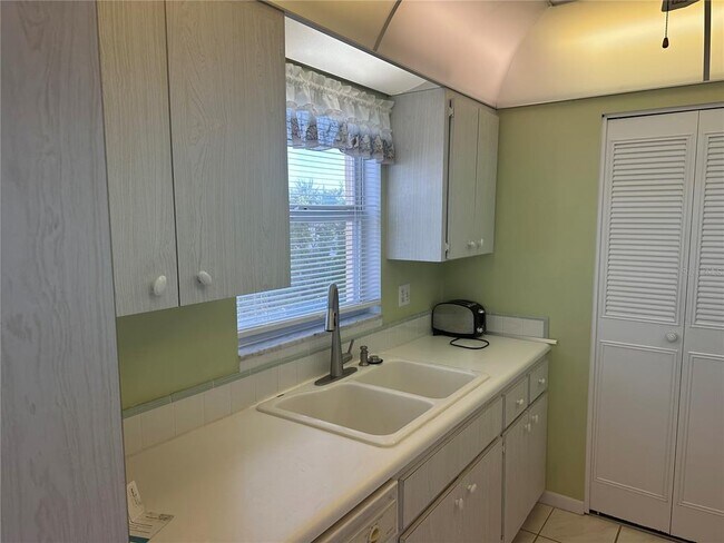 Photo - 3808 Gulf of Mexico Dr Unit E211
