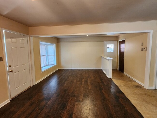 Photo - 266 E Dudley Dr