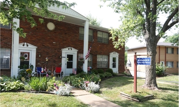 Meadowbrook Apartments and Townhomes - Meadowbrook Apartments and Townhomes