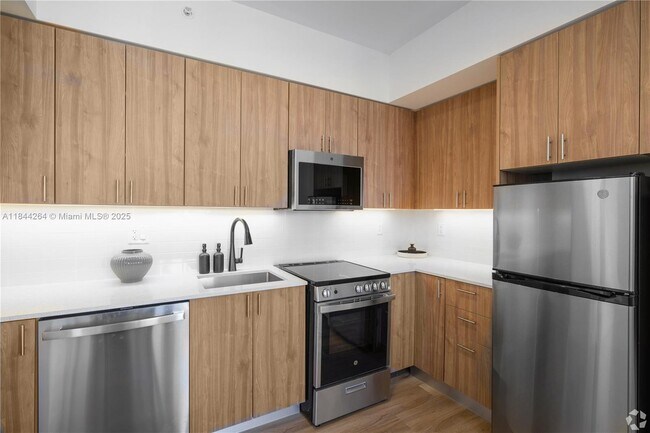 Photo - 650 SW 1st St Unit 203