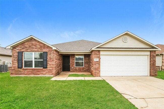 Building Photo - 7601 Lipizzan Rd Rental
