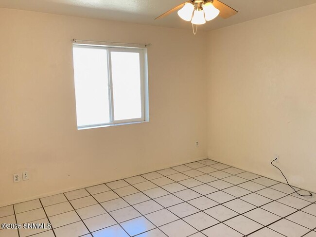 Photo - 1605 S Telshor Blvd