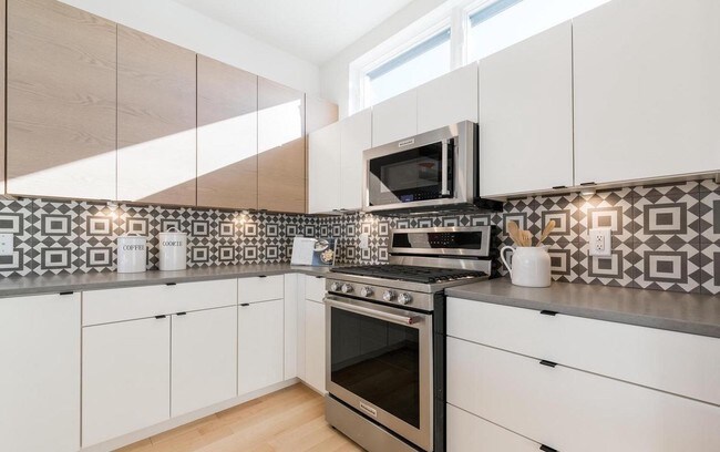 Photo - 30 Florida Ave NW Unit 4