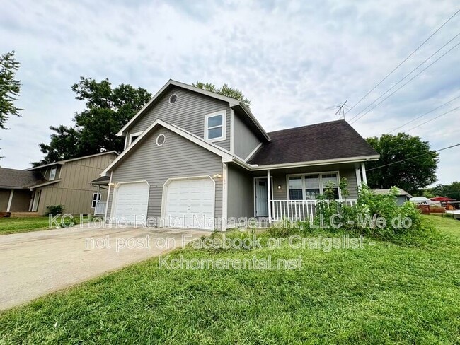 Photo - 307 E Main St