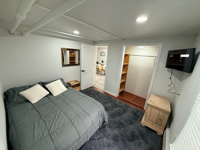 Photo - 8 N Nashville Ave