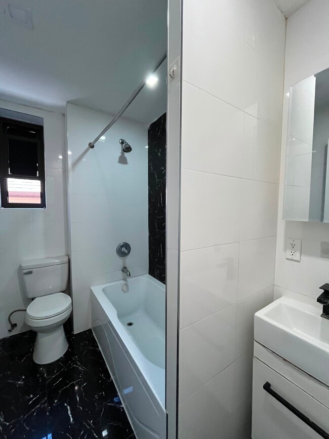 Photo - 326 Avenue E Unit 3