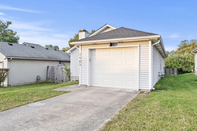 Photo - 2583 Woodhill Dr