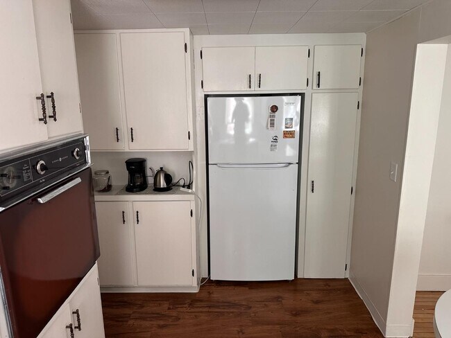 216 S Warren Ave