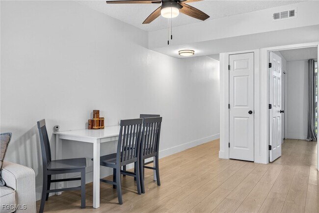 Photo - 330 Tudor Dr Unit 110