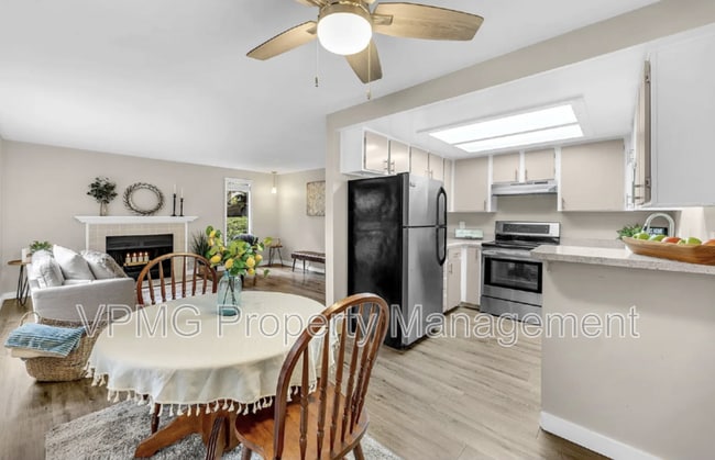Photo - 1504 NE 72nd St Unit APT 4