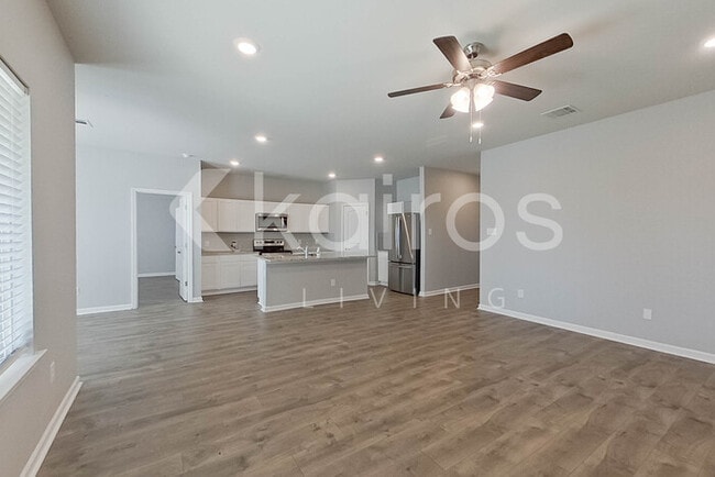 Photo - 406 Mango Dr