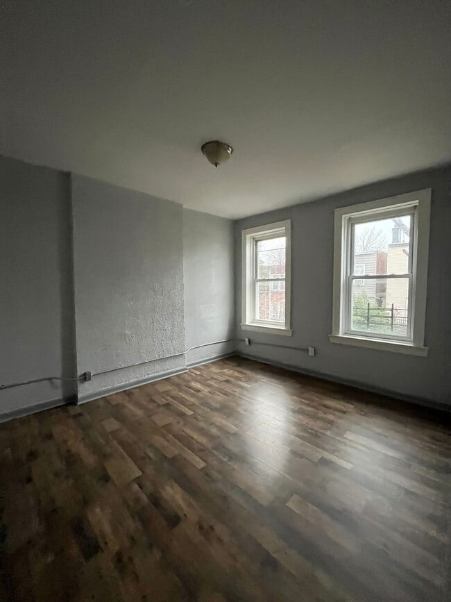 Photo - 192 Grant Ave Unidad 2