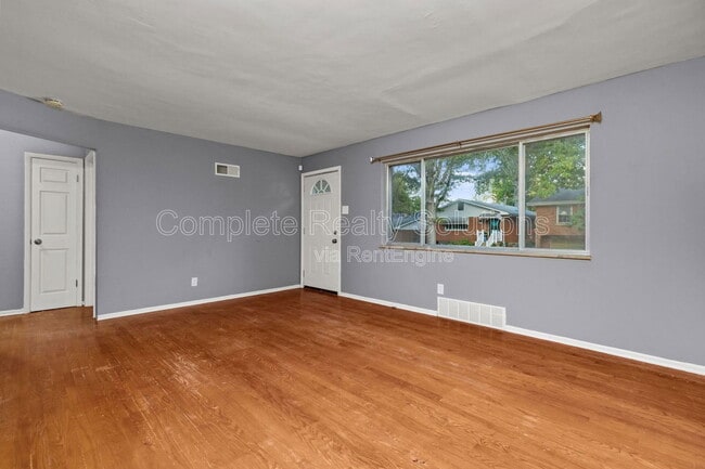 Photo - 4115 Ammann Ln