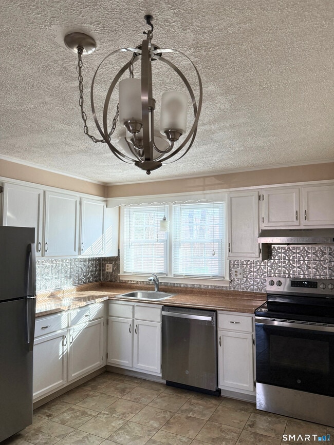 Photo - 262 Robin Ct Unit A