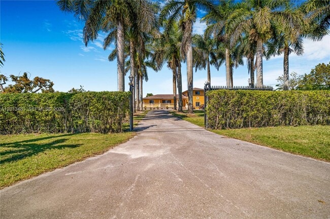 Photo - 26500 SW 167th Ave