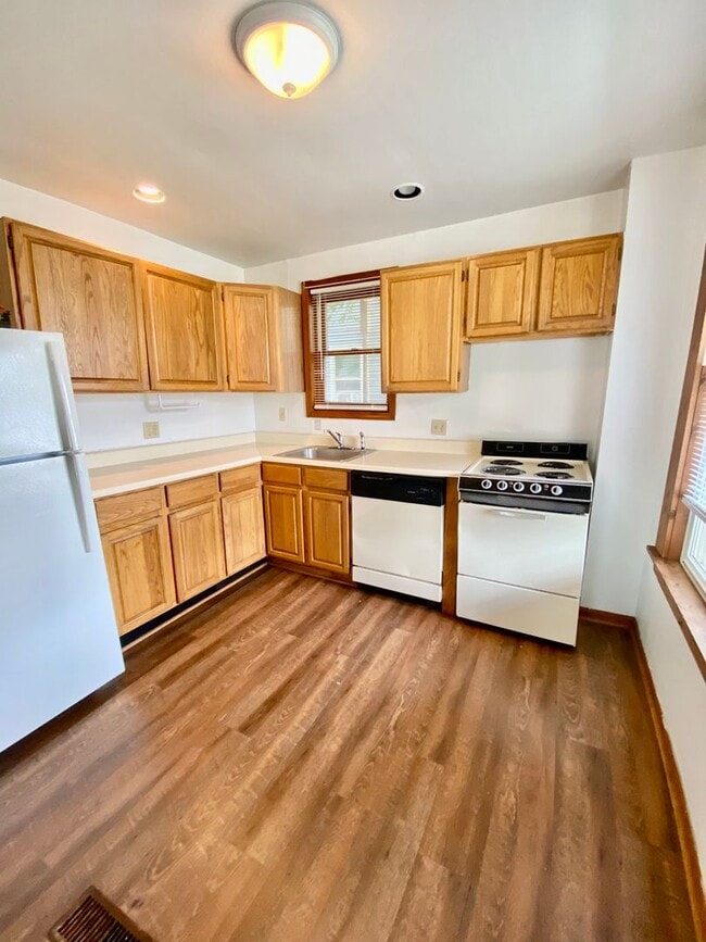 Building Photo - 513 Unit 1