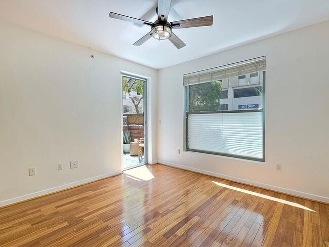 Building Photo - "Urban Oasis: Spacious 1-Bedroom with Granite  Finishes in Downtown San Diego"