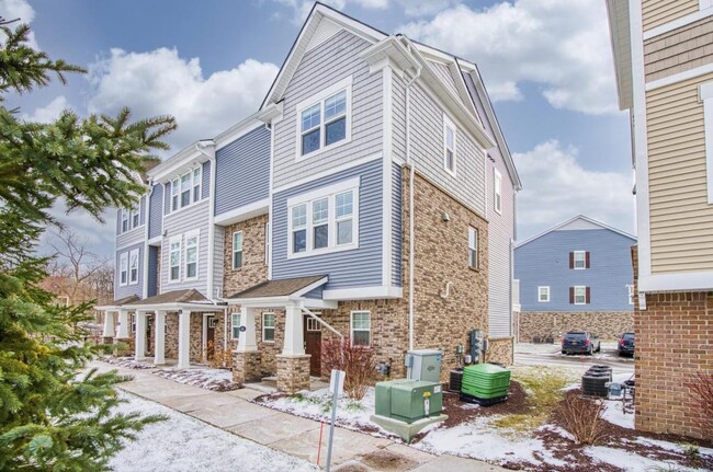 Photo - 645 Jenny Wy