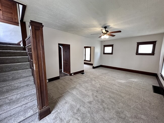 Photo - 2172 12th St SW