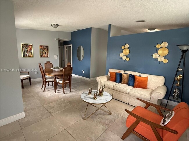 Photo - 13833 SW 157th St