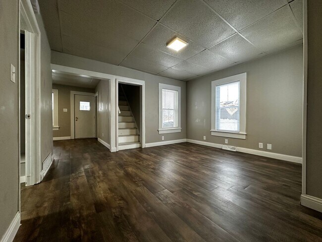 Photo - Recently Renovated 3 Bedroom 1 Bath Single...