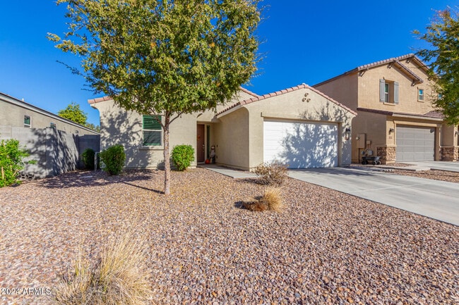 550 W Tallula Trail