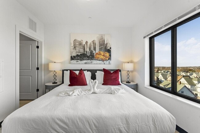 Photo - 600 Broadway Unidad 405